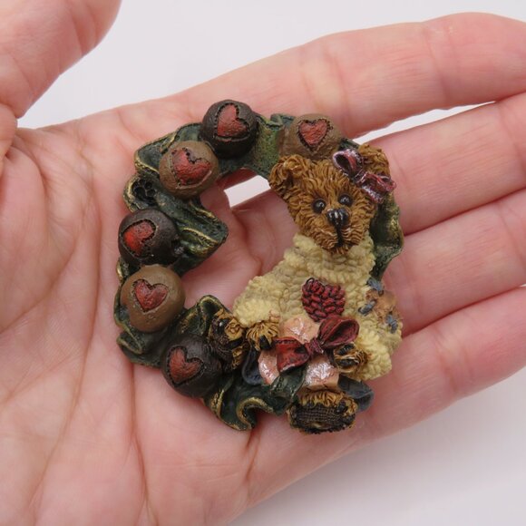 Boyds Bears & Friends Hearts Wreath Brooch Pin Vintage - Picture 2 of 5